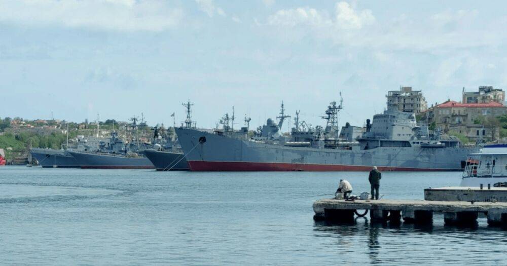 Россия вывела в Черное море почти все корабли с ракетным оружием, — СМИ (фото)