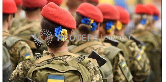 «Флиска как у Зеленского» и борода. НВ называет топ-5 модных трендов, появившихся в Украине во время войны