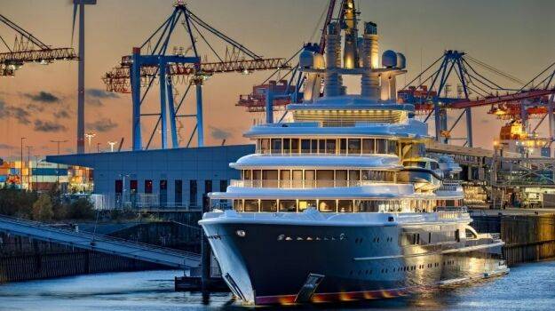 В Германии задержали роскошную яхту российского миллиардера