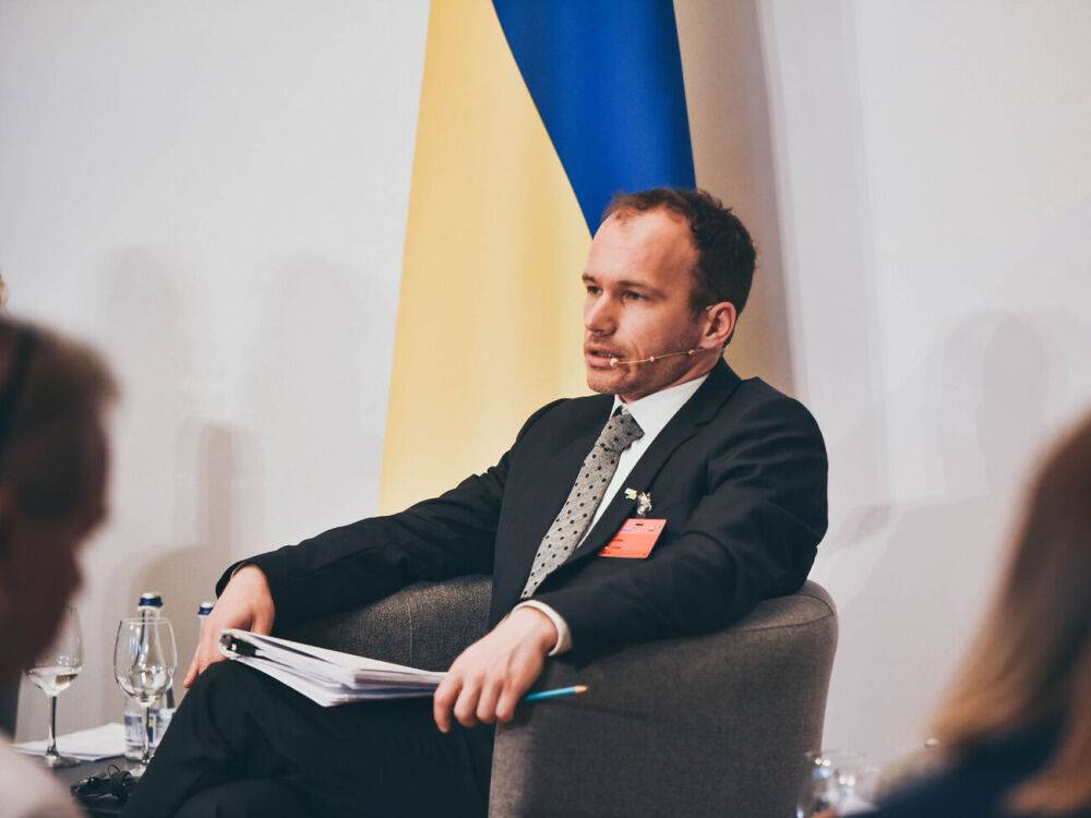 Малюська заявил, что впервые в истории средства центробанка одной страны могут передать другой – Украине
