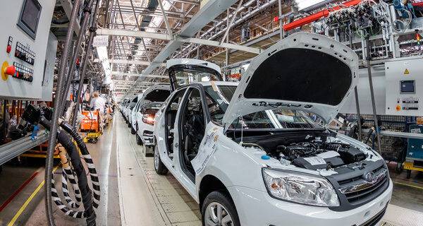 Россия национализировала заводы Renault. Будет выпускать «Лады» и «Москвичи»