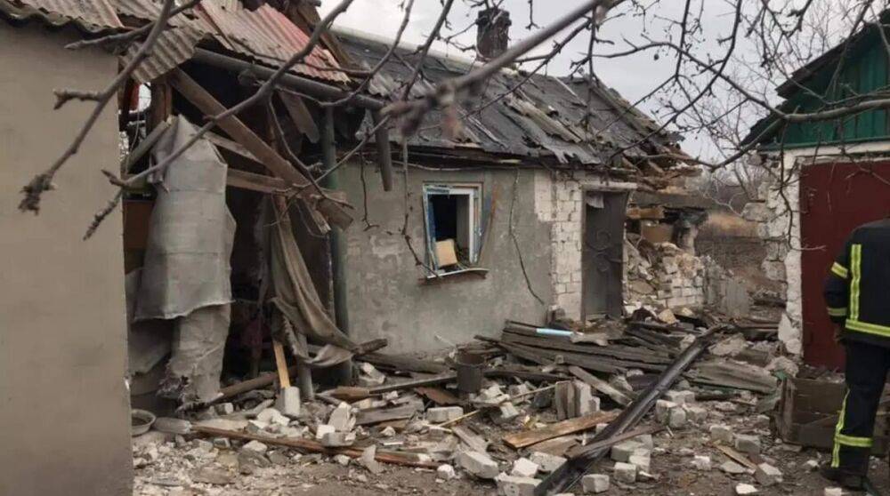 Российские войска продолжают активно обстреливать Луганщину, есть погибший и раненые