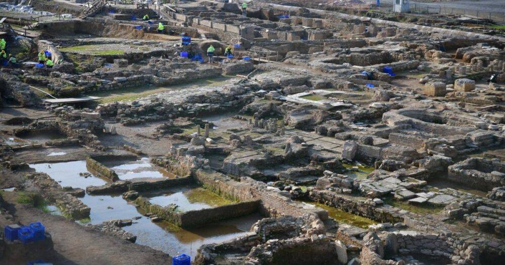 В Турции нашли редкую 2300-летнюю гробницу с кремированным телом (фото)