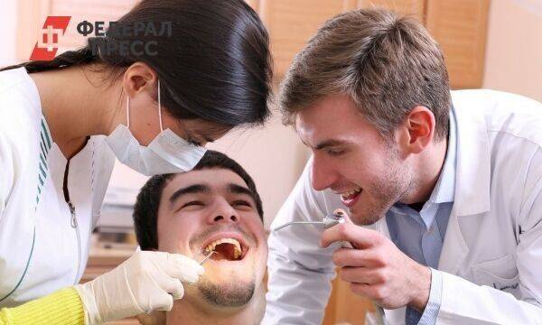Саратовские ученые разработали прочное композитное покрытие для зубных имплантов