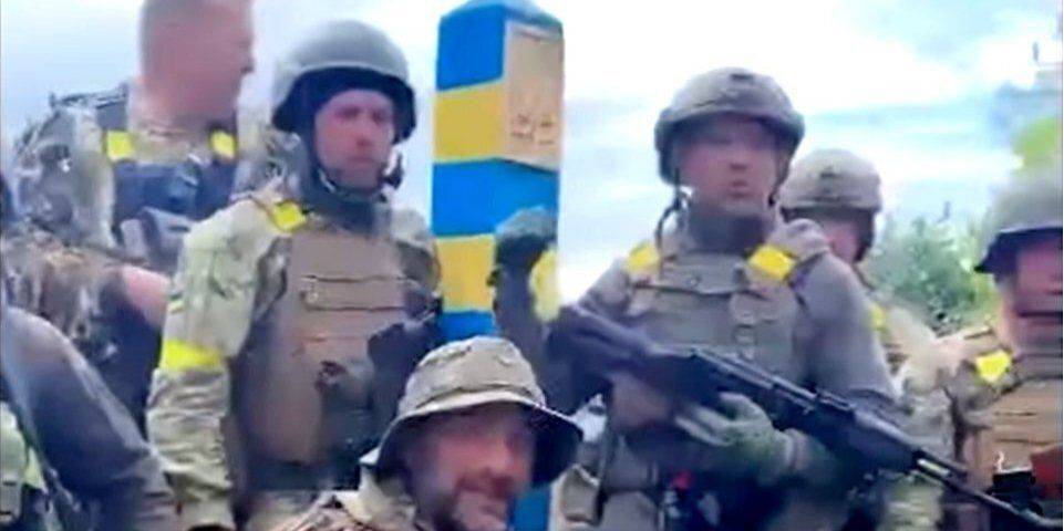 Зеленский поблагодарил бойцов теробороны, которые вышли к границе с РФ в Харьковской области — видео