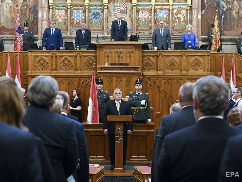 Парламент Венгрии пятый раз избрал Орбана премьер-министром, тот упомянул Зеленского