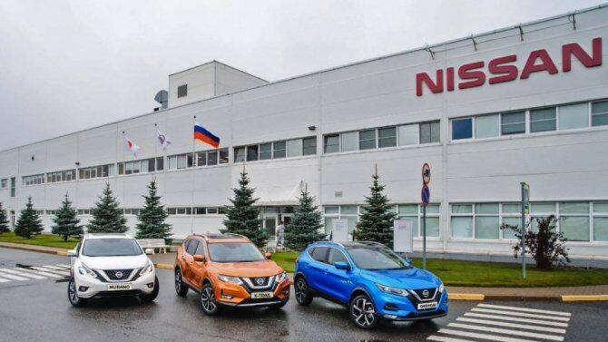 Российский завод Nissan встал почти на год