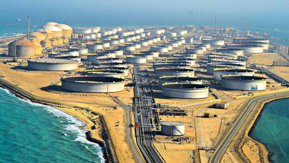 Прибыль нефтяной компании Saudi Aramco достигла рекордных $39,5 млрд за квартал 2022 года