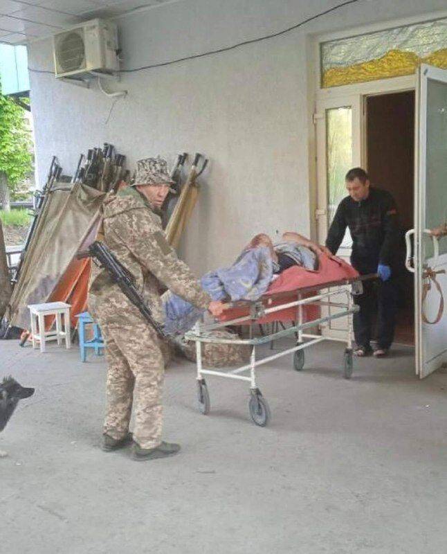 На Луганщині окупанти обстріляли лікарню та житлові будинки: загинули 10 людей