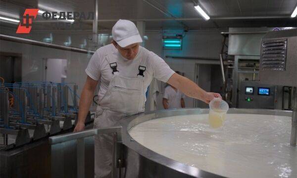 Жительница Поморья продолжает варить сыр: как повлияли санкции