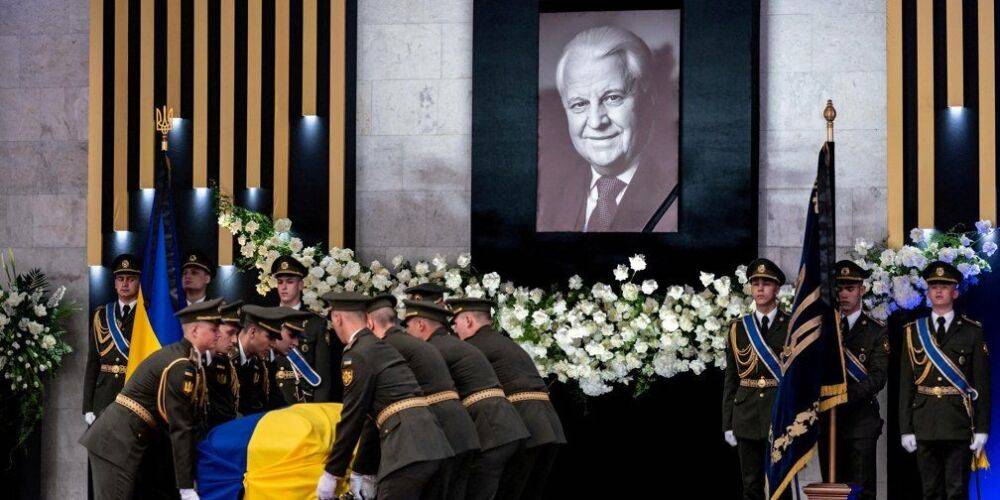 В Киеве прошла церемония прощания с первым президентом Украины Леонидом Кравчуком — фоторепортаж