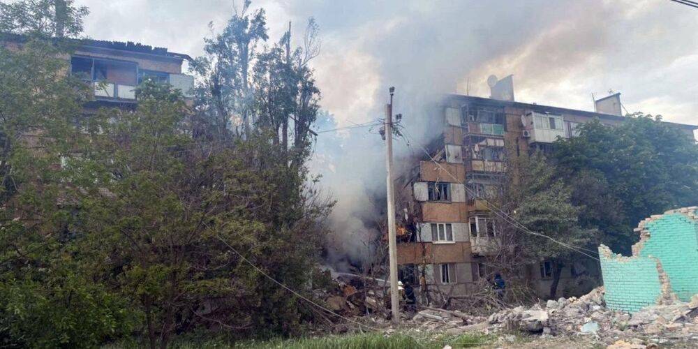 Из авиации, танков и Точки-У. Оккупанты обстреляли 12 населенных пунктов в Донецкой области, один погибший, среди раненых — трое детей