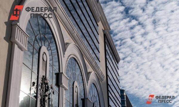 Алтайские власти решили забронировать окна на сотни тысяч рублей: обоснована ли смета