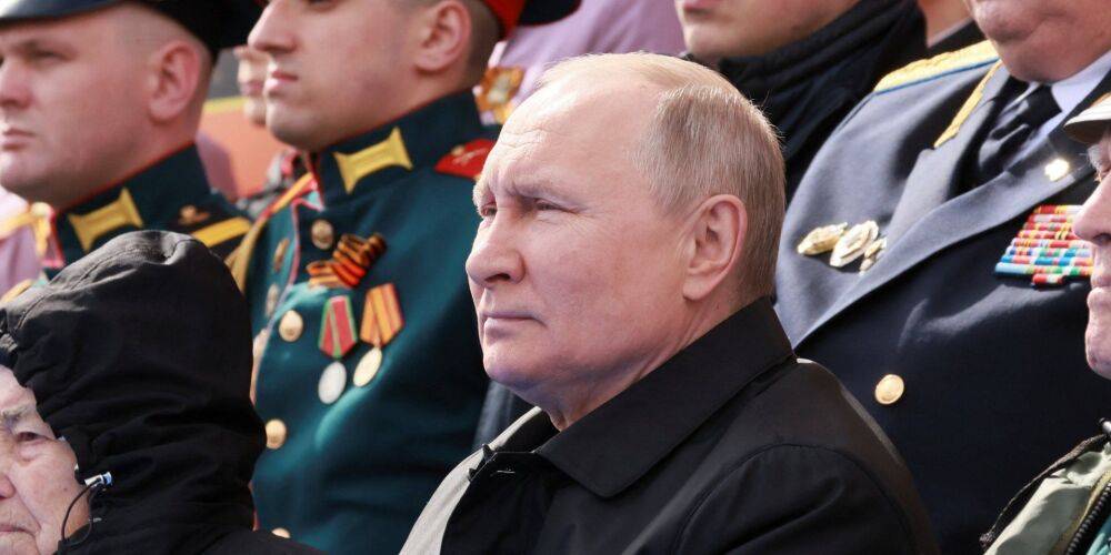 Бомбит поля, блокирует порты. Путин ведет «зерновую войну» против мира — глава МИД Германии