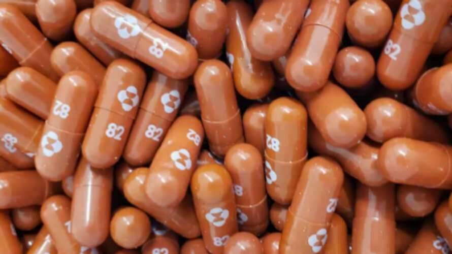 Украина закупила десятки тысяч доз препарата от коронавируса