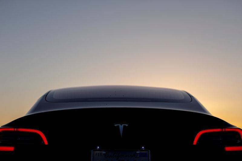 Почему Tesla исключили из индекса ESG S&P 500?