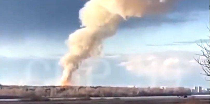 Делает заряды для РСЗО: на оборонном заводе в Перми произошел масштабный пожар, погибли два человека — видео