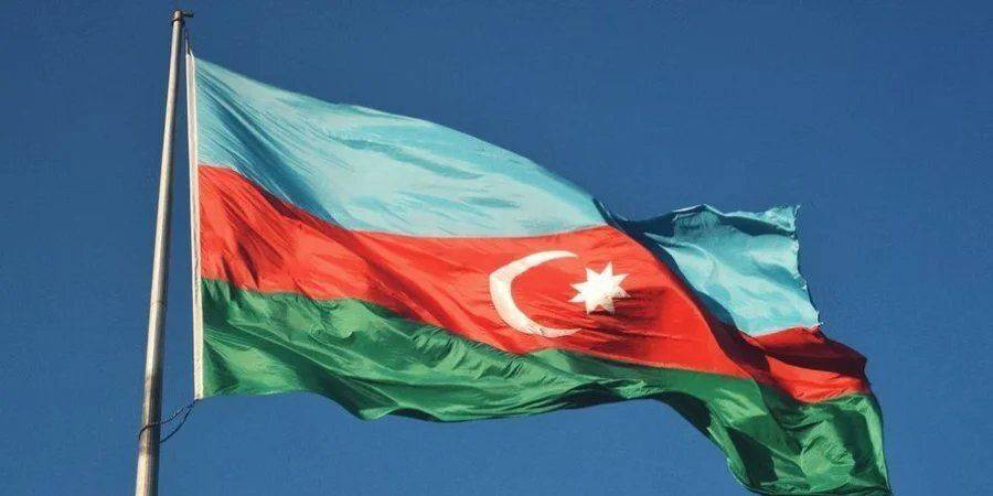«Крюк» через Иран. Азербайджан решил закрыть небо для российских военных самолетов — СМИ