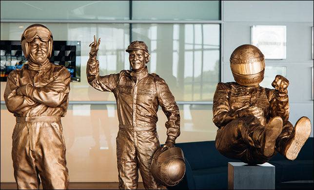 В McLaren почтили память Ники Лауды