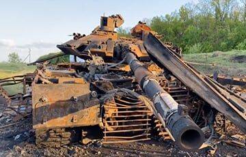 Бойцы теробороны уничтожили на Харьковщине российский танк Т-90М, который расстрелял колонну с гражданскими