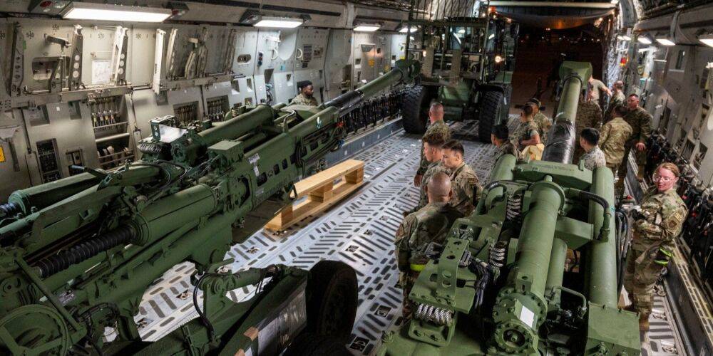 США отправили в Украину новую партию гаубиц M777 — фото