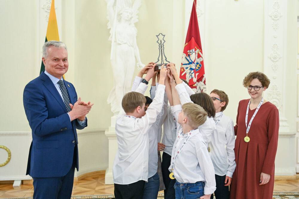 Г.Науседа: Важно, чтобы шахматы были во всех школах Литвы