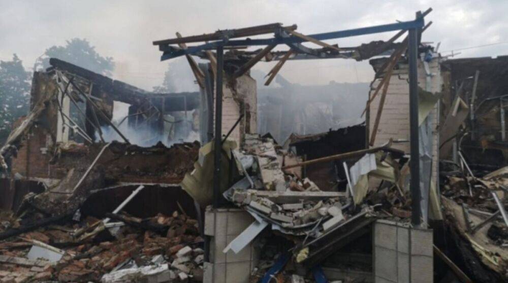 Обстреливали из авиации, танков и «Градов»: оккупанты в Донецкой области разрушили 58 объектов