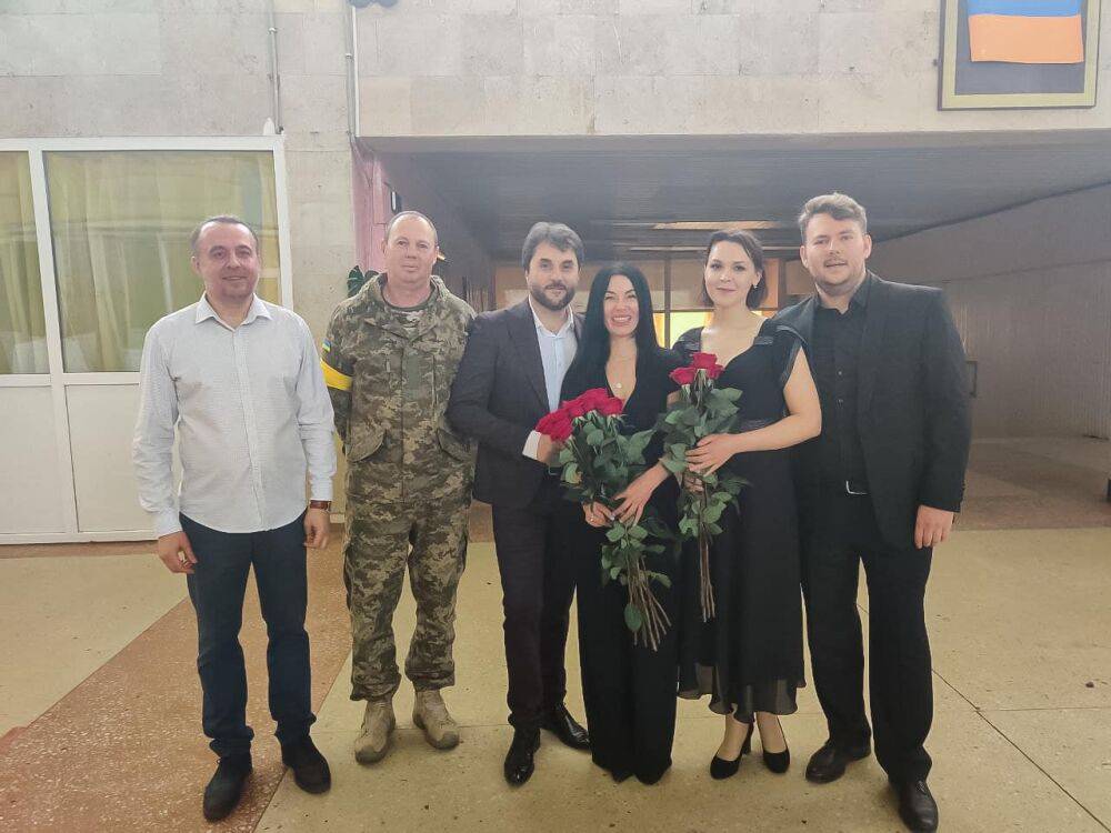 Артисты Одесской поддерживают ВСУ: дают концерты в воинских частях | Новости Одессы