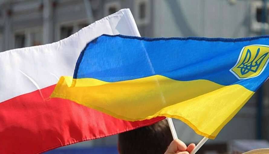 Зеленский пообещал гражданам Польши особый правовой статус в Украине