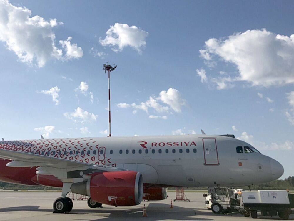 Запрет на полеты в 11 аэропортах России из-за ситуации на Украине продлили до конца мая