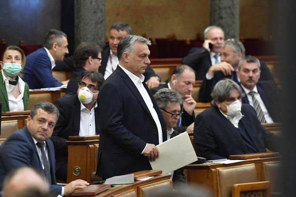 Война и экономика: Орбан объявил чрезвычайное положение в Венгрии