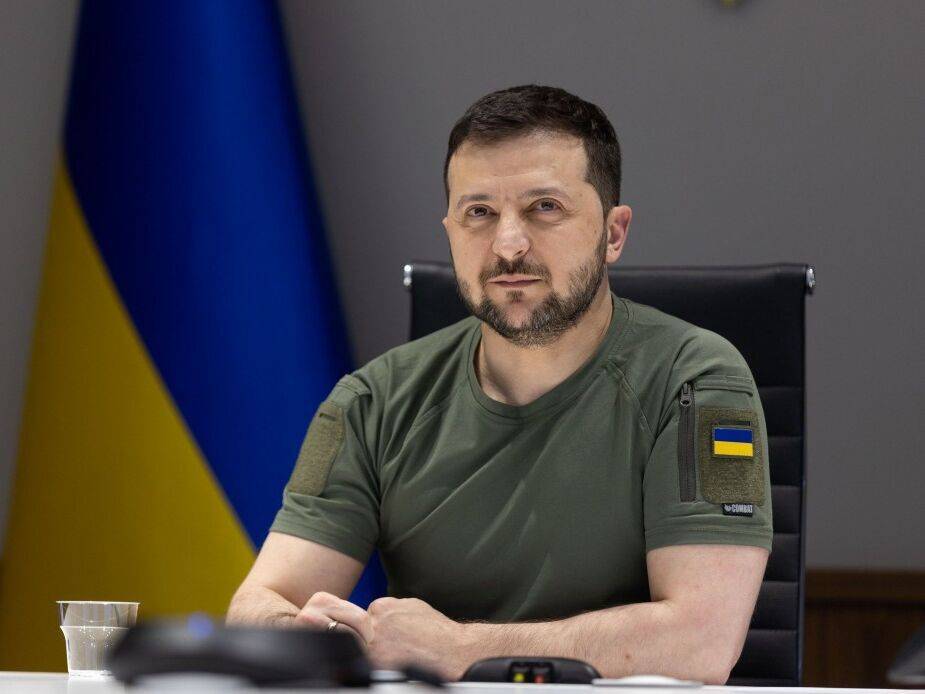 Зеленский заявил, что хочет "как минимум" выйти на позиции до 24 февраля, а потом – еще раз предлагать РФ переговоры