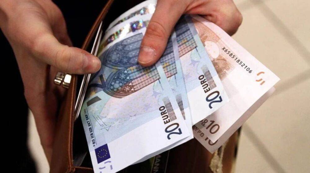Минимальную зарплату в Германии увеличат до 12 евро в час