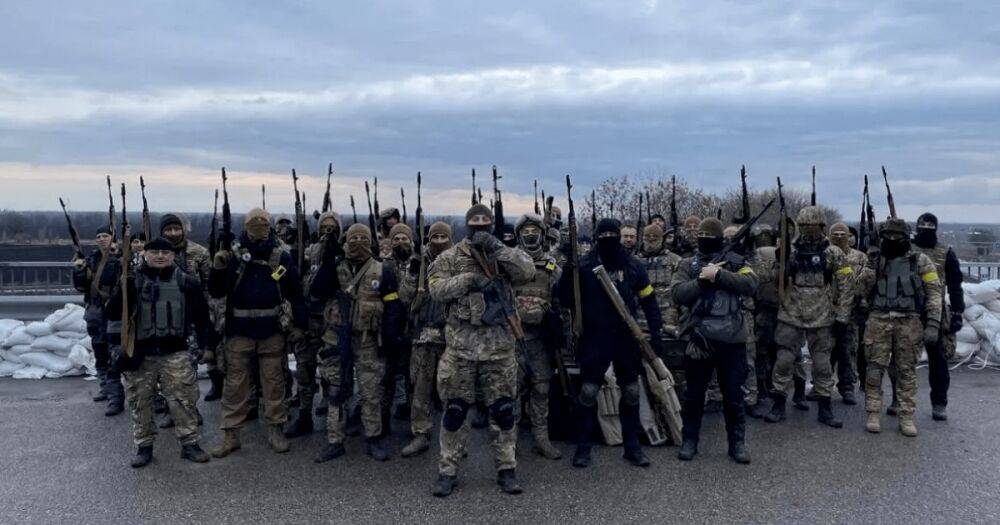 Днепропетровский батальон "Азов" занял позиции у Новолья в Донецкой области