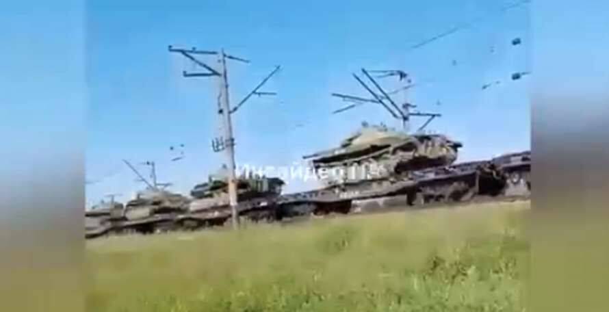 РФ отправила в Украину старые советские танки без динамической защиты (ВИДЕО)