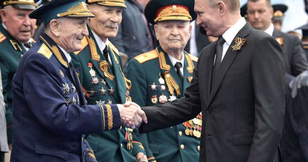 "Деды – воевать": Путин подписал закон о приеме в армию 65-летних