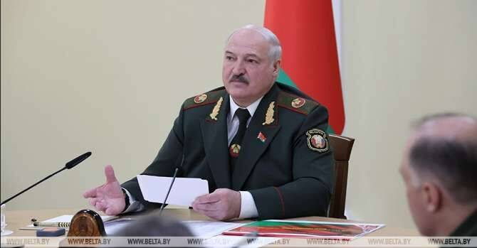 Lukashenko: Ukraine conflict prompted Belarus to revisit army modernization plan