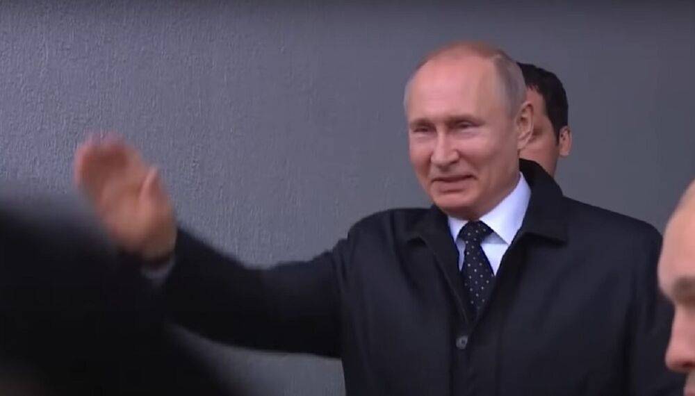 Попытается отказаться от "спецоперации": в CNN раскрыли возможные планы Путина на 9 мая