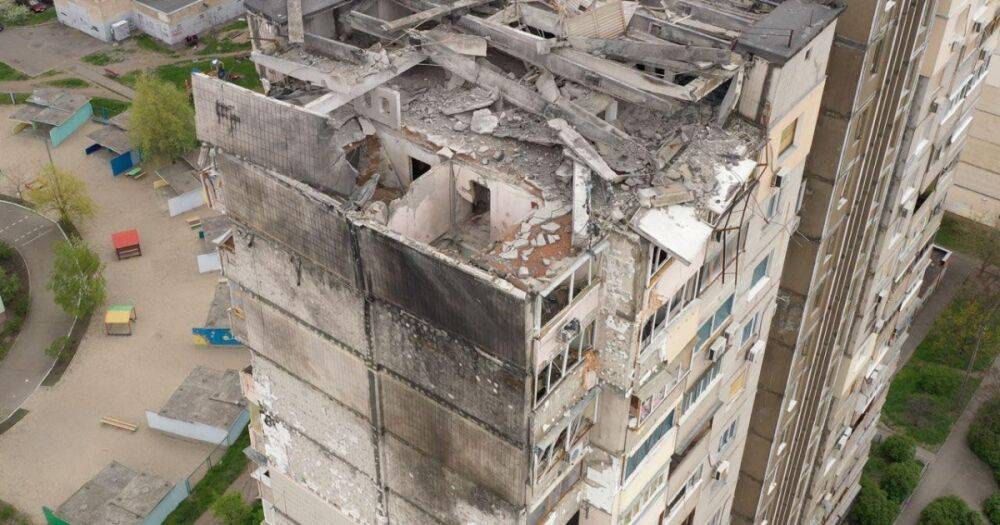 Кличко сообщил, что Киев начинает реконструкцию зданий, поврежденных обстрелами