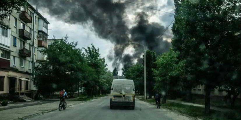 Оккупанты без остановки штурмуют Северодонецк: в городе продолжаются уличные бои, точное количество жертв неизвестно — Гайдай