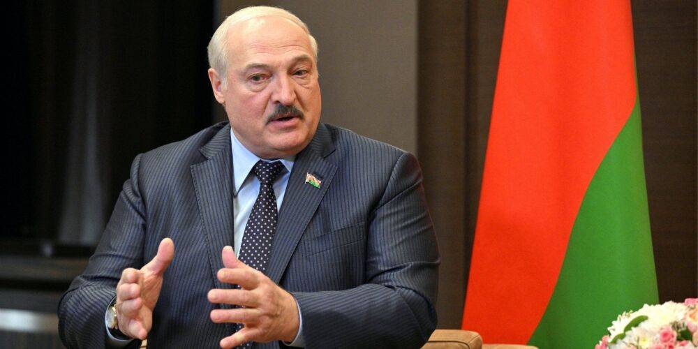 «Совершенно секретно». Диктатор Лукашенко наградил сотрудников КГБ за участие в «спецоперации» в Украине