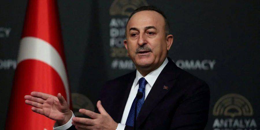 Анкара не поддержала санкции против России, но не позволит их обходить — глава МИД Турции