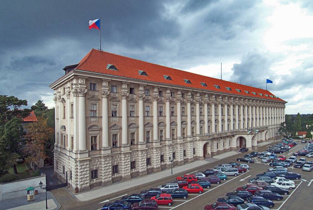 МИД Чехии вызвал посла РФ из-за подозрений по дипломатической недвижимости