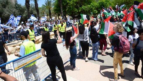 Кнессет обсудит запрет на демонстрацию палестинских флагов в университетах Израиля