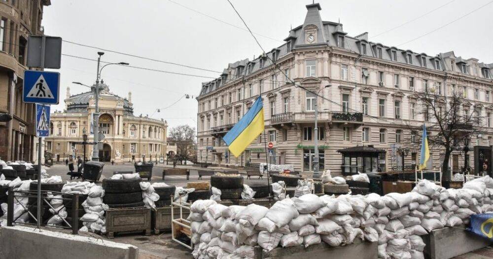 В Одессе начали разбирать блокпосты и фортификационные сооружения, — Труханов (видео)