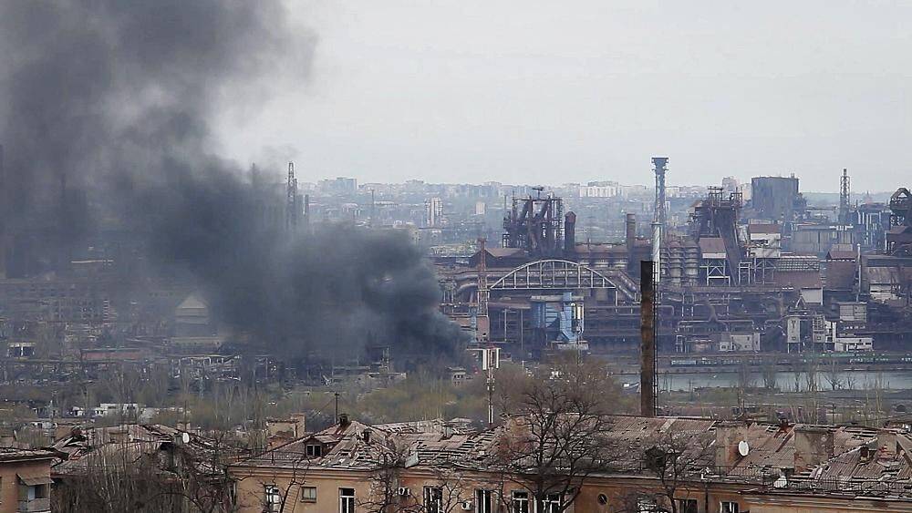 Украина: эвакуация с "Азовтали" и обстрелы западных территорий
