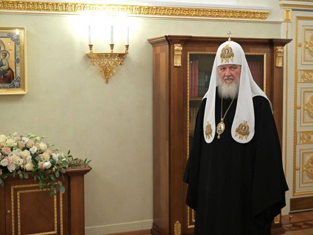 Еврокомиссия захотела ввести санкции против патриарха Кирилла, «запретить» российские телеканалы и отключить Сбербанк от SWIFT
