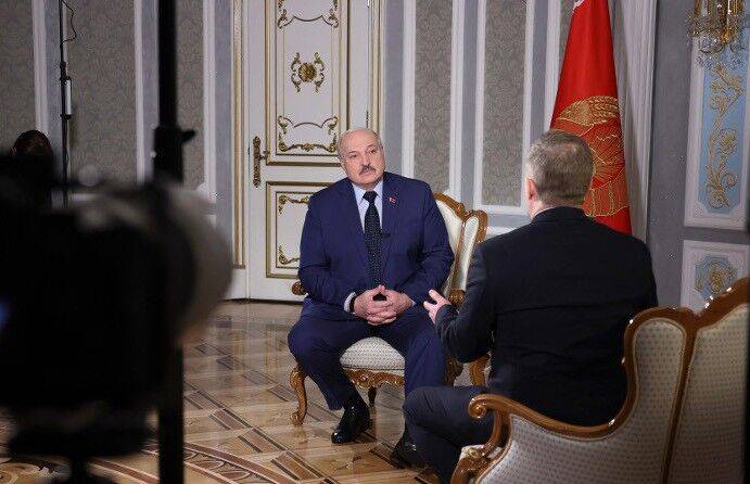 Лукашенко посоветовал Западу спать спокойно, Беларусь не заинтересована развязывать войнушку