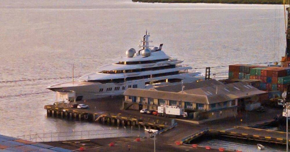 На Фиджи разрешили арестовать яхту российского олигарха Сулеймана Керимова