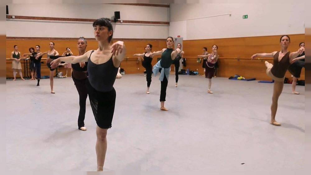 Украинские танцоры на балетной сцене Испании